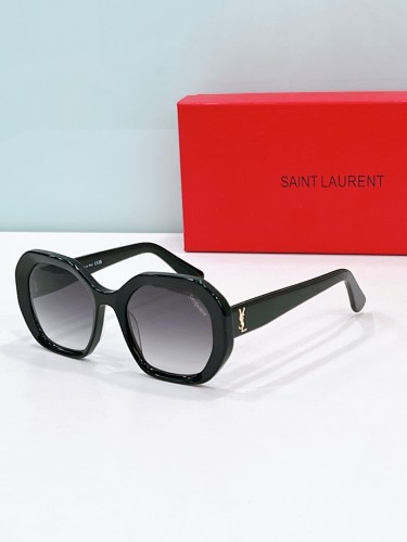 YL  Sunglasses AAAA-1668