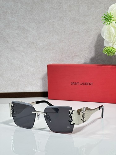 YL  Sunglasses AAAA-1700