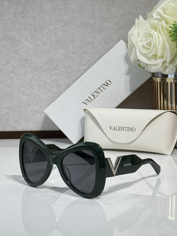 V Sunglasses AAAA-692