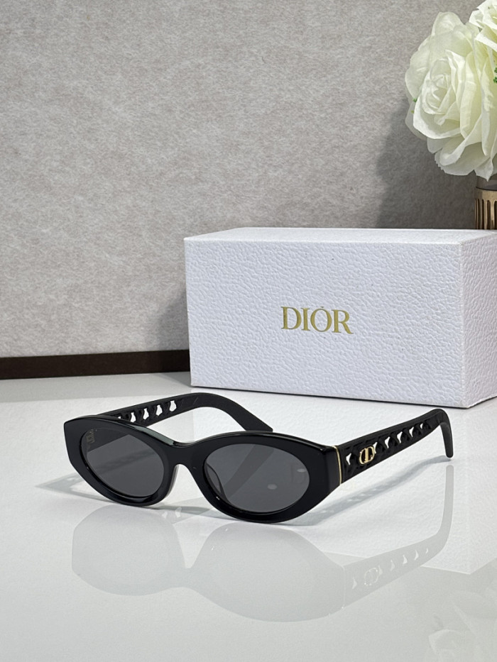 Dior Sunglasses AAAA-4806
