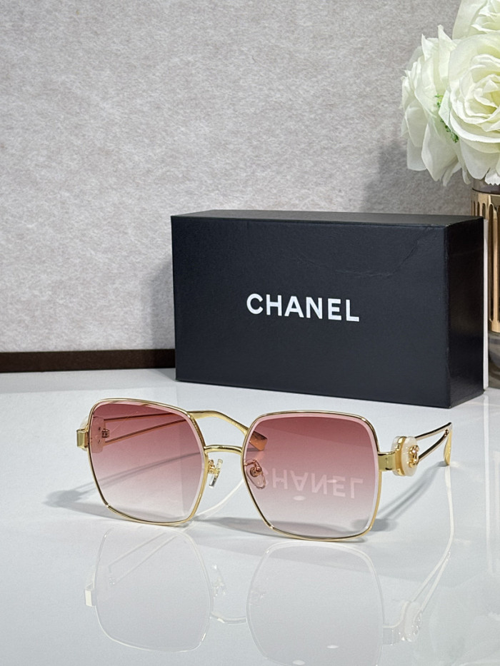 CHNL Sunglasses AAAA-7669