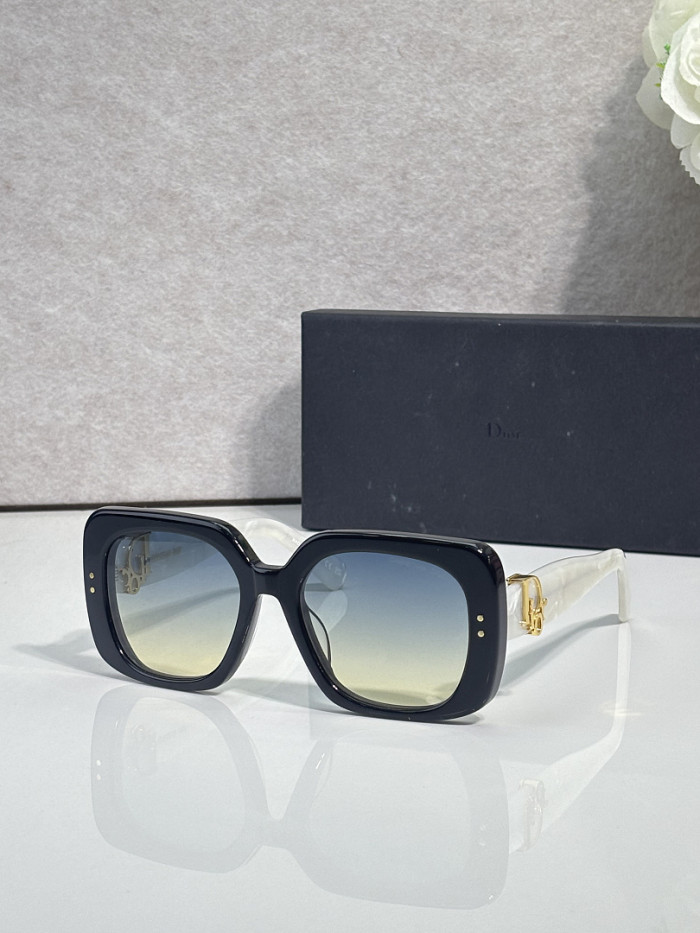 Dior Sunglasses AAAA-4993