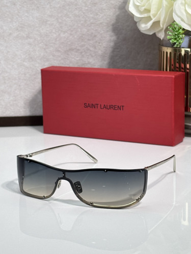 YL  Sunglasses AAAA-1824