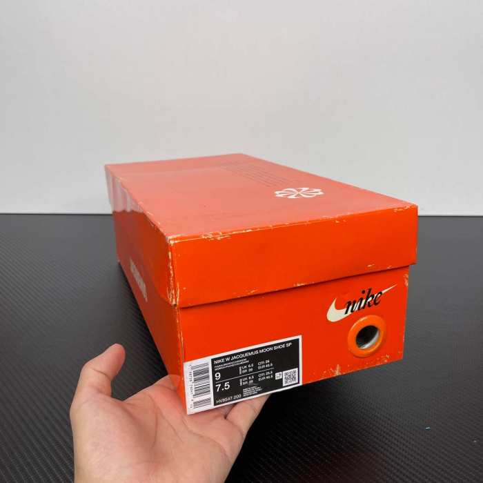 Jacquemus x Nike Jacumoon Shoes-002