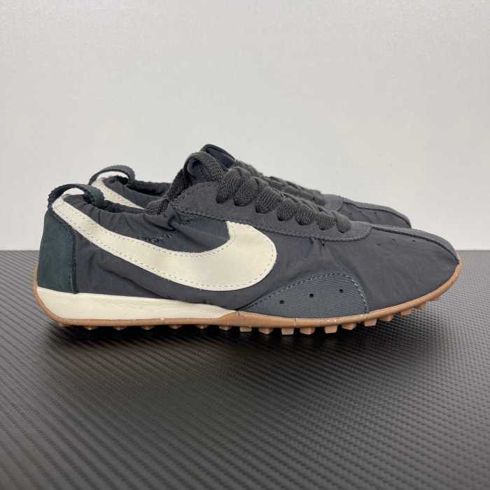 Jacquemus x Nike Jacumoon Shoes-006