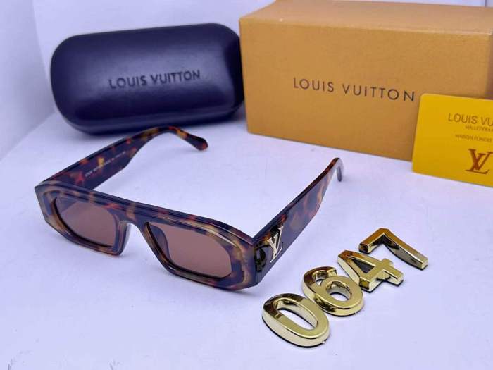 LV Sunglasses AAA-817