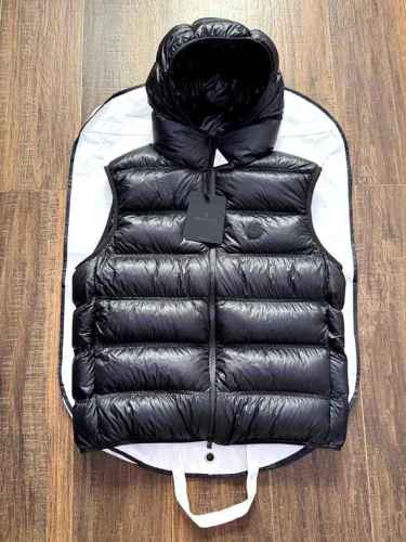 Moncler Down Vest men-231