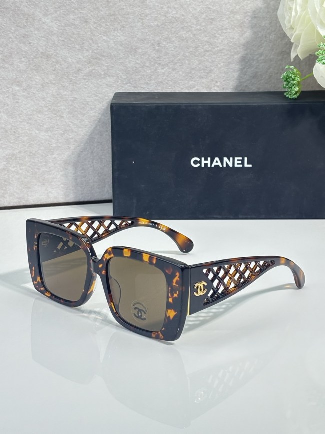 CHNL Sunglasses AAAA-8409