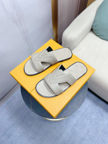 LV Sandals 1：1 Quality-362