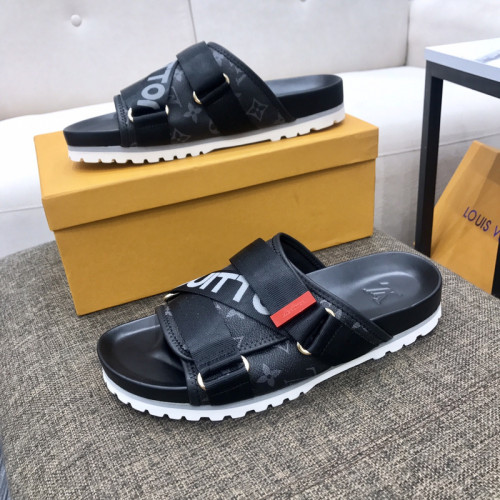 LV Sandals 1：1 Quality-308