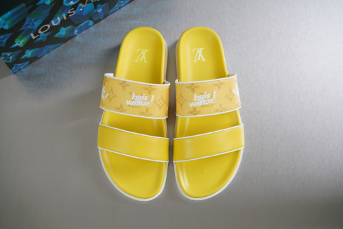 LV Sandals 1：1 Quality-250