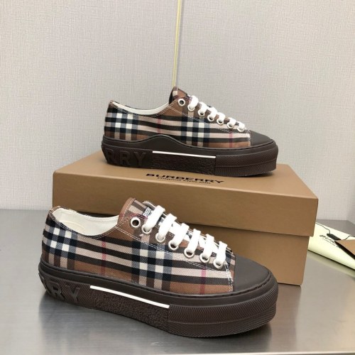 Burberry women shoes 1;1 quality-032