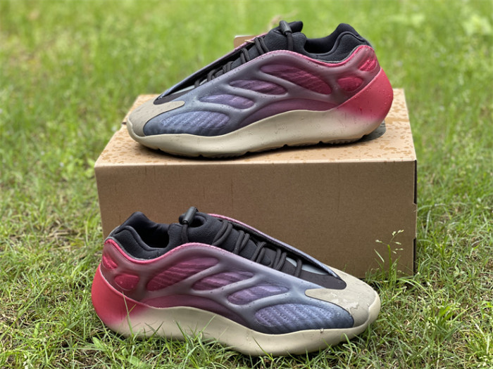 Authentic Yeezy 700 V3 “Fade Carbon”