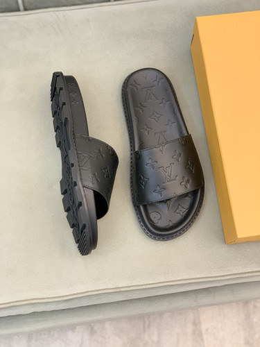 LV Sandals 1：1 Quality-437