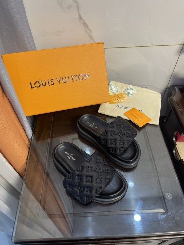 LV women Sandals 1：1 Quality-452