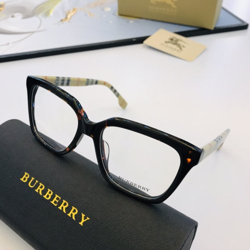 Burberry Sunglasses AAAA-976