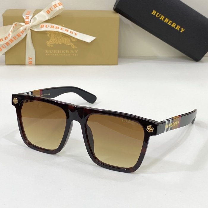 Burberry Sunglasses AAAA-351