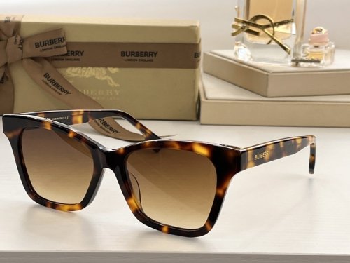 Burberry Sunglasses AAAA-147