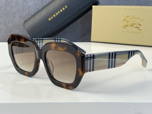 Burberry Sunglasses AAAA-1037