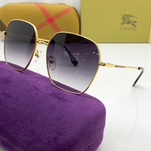 Burberry Sunglasses AAAA-582