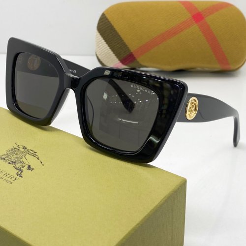 Burberry Sunglasses AAAA-696