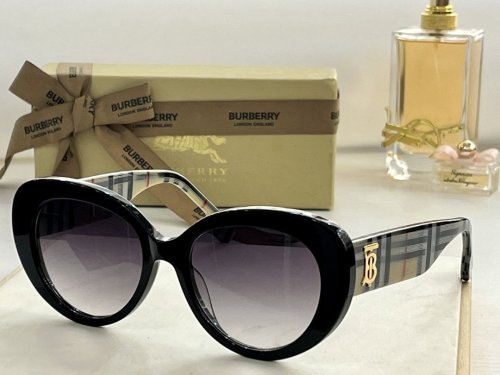 Burberry Sunglasses AAAA-214