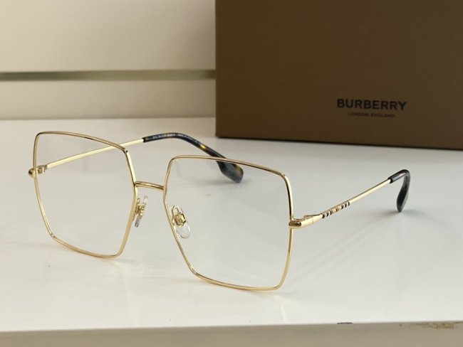 Burberry Sunglasses AAAA-221
