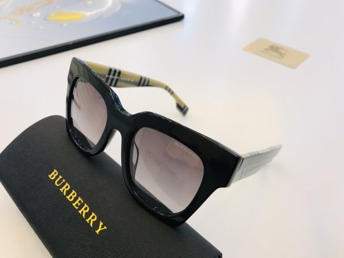 Burberry Sunglasses AAAA-282
