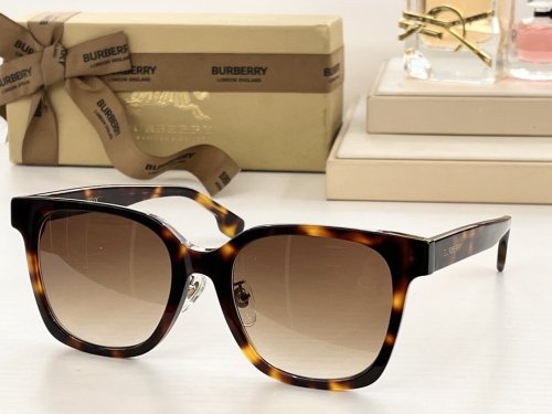 Burberry Sunglasses AAAA-050