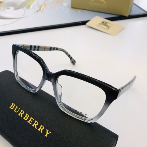 Burberry Sunglasses AAAA-977