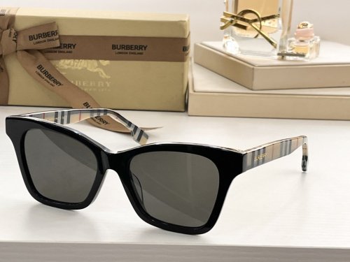 Burberry Sunglasses AAAA-145
