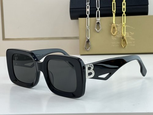 Burberry Sunglasses AAAA-747
