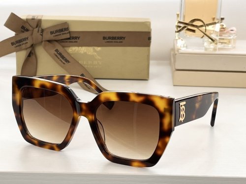 Burberry Sunglasses AAAA-152