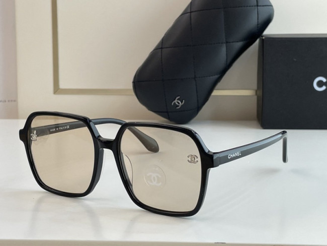 CHNL Sunglasses AAAA-628