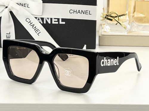 CHNL Sunglasses AAAA-482