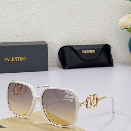 V Sunglasses AAAA-236