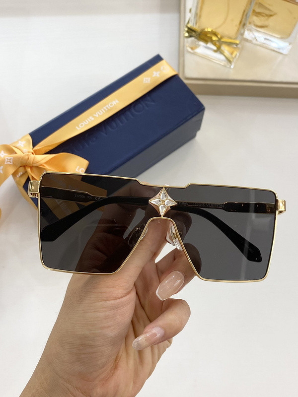 LV Sunglasses AAAA-1018