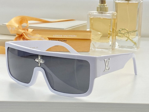 LV Sunglasses AAAA-463