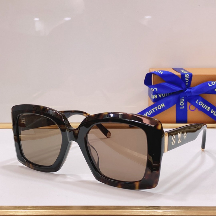 LV Sunglasses AAAA-556