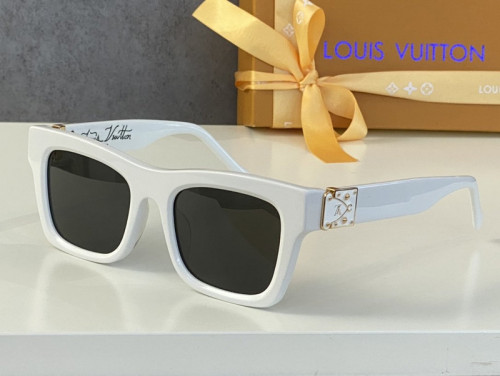 LV Sunglasses AAAA-409