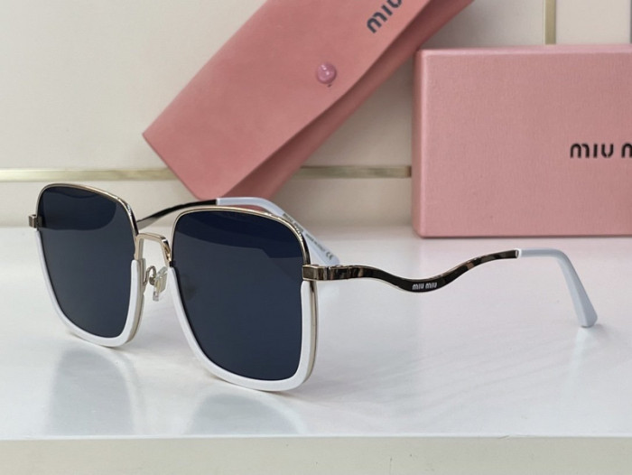 Miu Miu Sunglasses AAAA-204