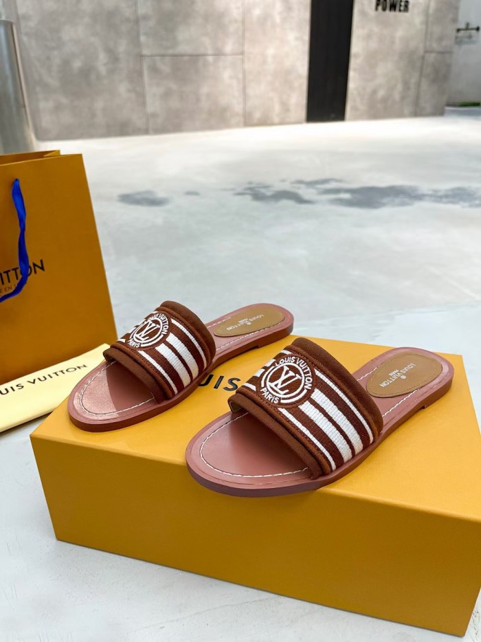 LV women Sandals 1：1 Quality-479