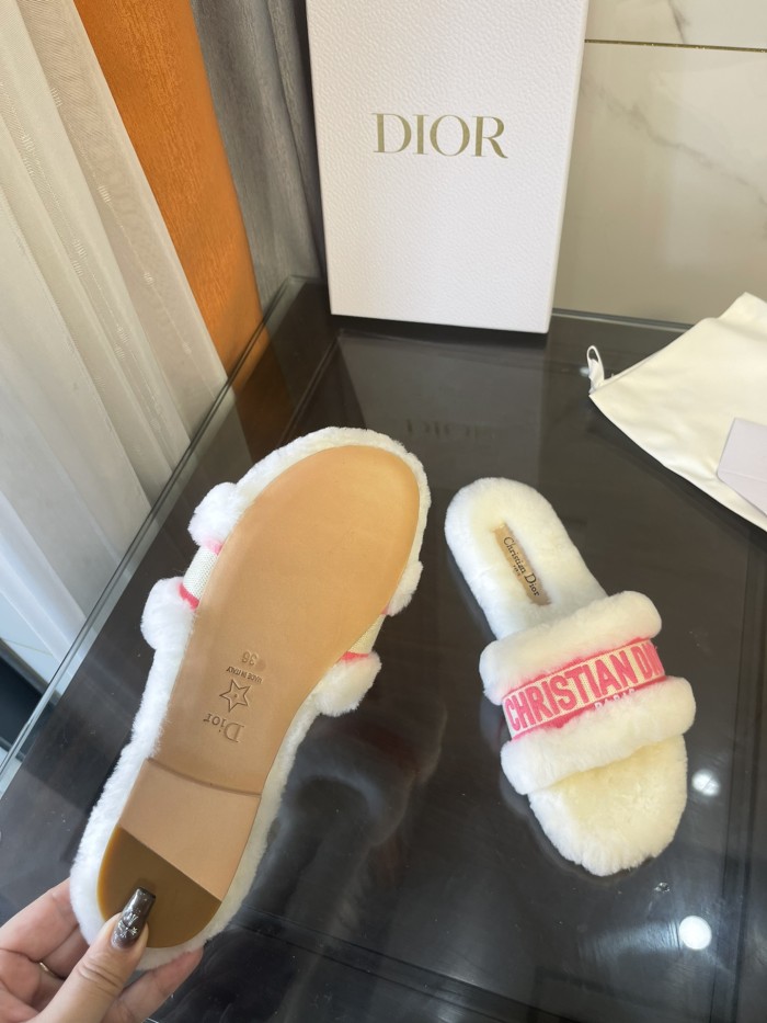 Dior women slippers 1：1 quality-186