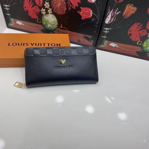 Super Perfect LV Wallet-339