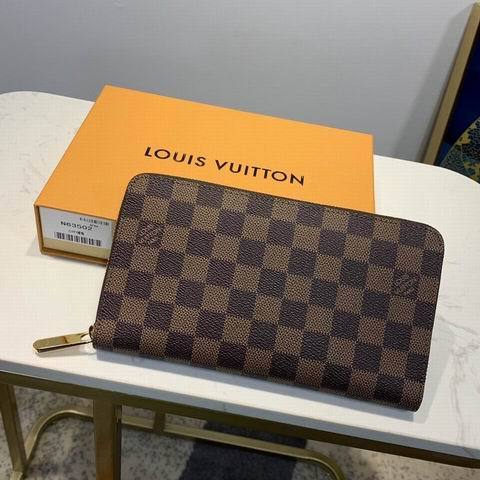 Super Perfect LV Wallet-480