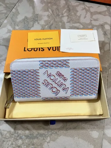 Super Perfect LV Wallet-286
