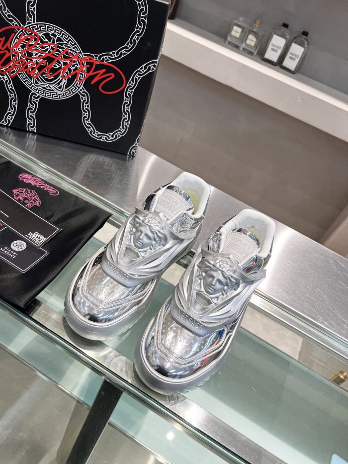 Versace Men Shoes 1：1 Quality-696