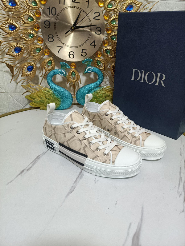 Super Max Dior Shoes-526