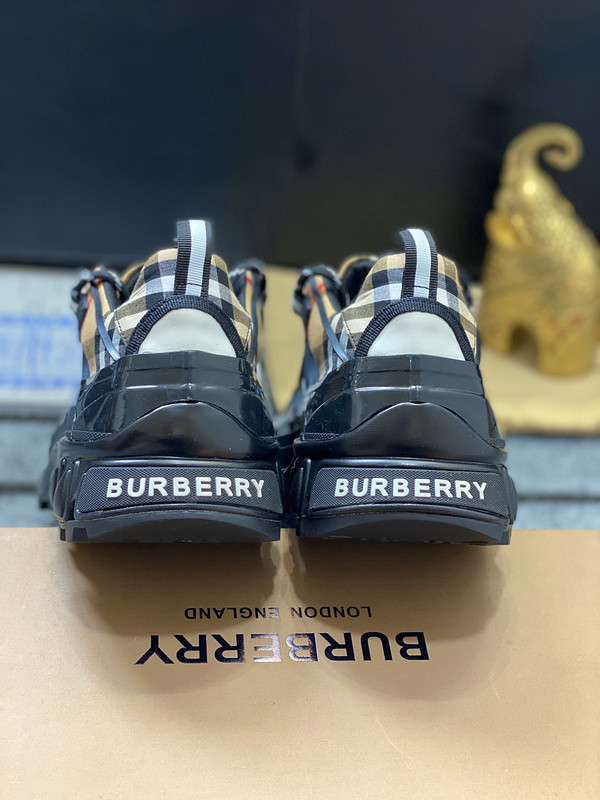 Burberry men shoes 1：1 quality-377