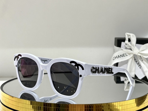 CHNL Sunglasses AAAA-1364